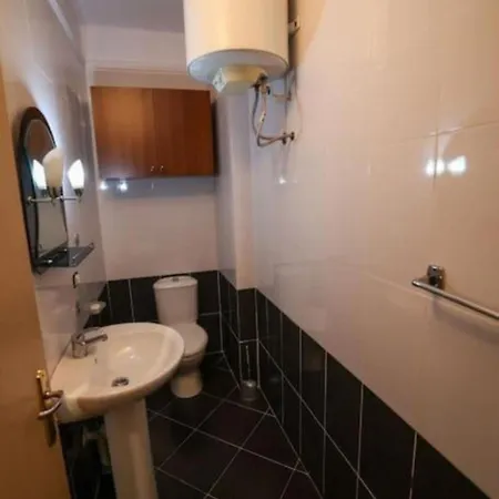 Tirent -cozy 1-bedroom At Shkembi I Kavajes 2 Daire Dıraç