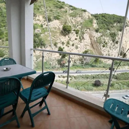 Tirent -cozy 1-bedroom At Shkembi I Kavajes 2 *